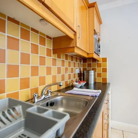 Сasa de vacaciones 88 - Spacious Townhouse By Shortstays *